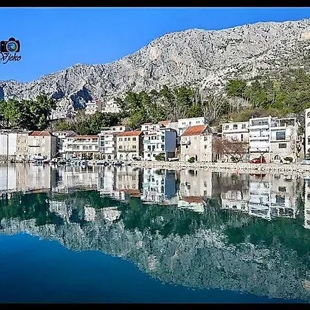 Apollo - Porat 4 Apartmán *